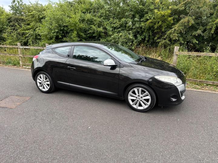 Renault Megane - 1.6 16V I-Music Euro 5 3dr - ⭐️NEW MOT- GREAT SPEC - Image 7