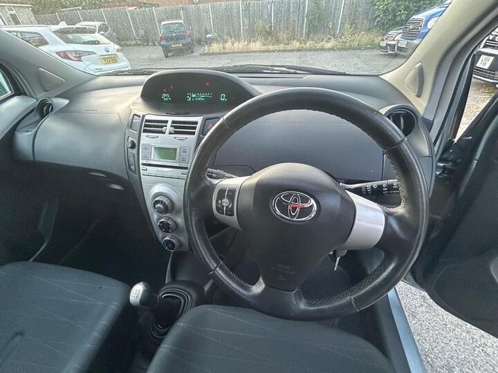 Toyota Yaris - 1.3 VVT-i TR 3dr - Image 9