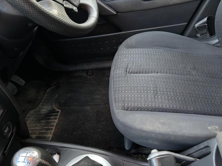 Renault Megane - 1.5 dCi Tech Run 5dr - Image 12