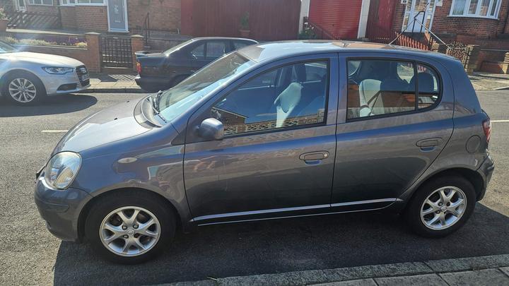 Toyota Yaris - 1.3 VVT-i Blue 5dr - Image 19