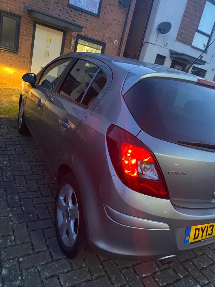 Vauxhall Corsa - 1.2 16V SXi Euro 5 5dr (A/C) - Good little car- quick sale! - Image 9