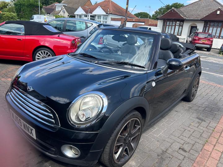 MINI Convertible - 1.6 Cooper Euro 4 2dr - get ready for the summer - Image 8