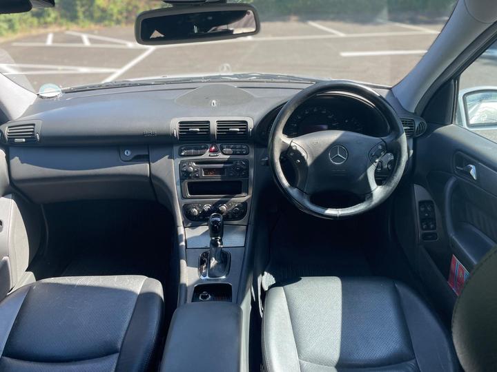 Mercedes-Benz C Class - 1.8 C200 Kompressor Avantgarde SE 4dr - One Owner From New - Image 12