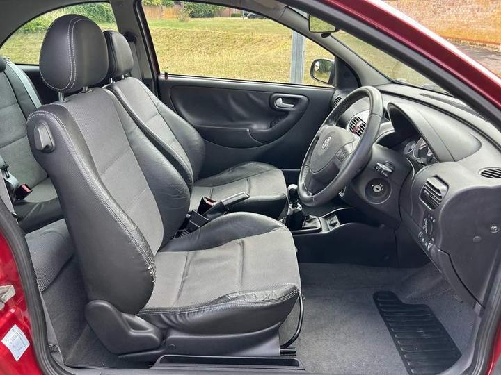 Vauxhall Corsa - 1.3 CDTi 16v SXi+ 3dr - Reliable engine, cheap to run - Image 16