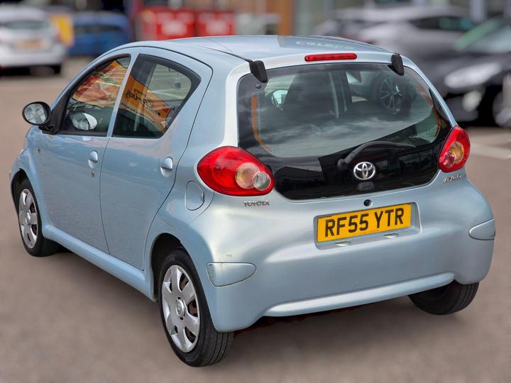 Toyota AYGO - 1.0 VVT-i + MultiMode Euro 4 5dr - 1 YEAR M.O.T/ULEZ COMPLAINT - Image 7