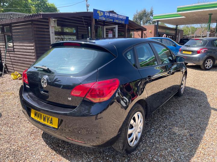 Vauxhall Astra - 1.6 16v Exclusiv Euro 5 5dr - LONG MOT/AIR CON/PRICE REDUCED - Image 5