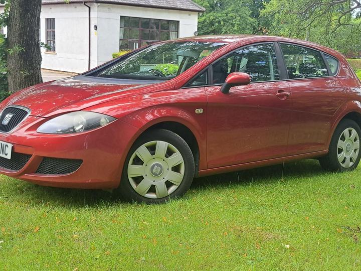SEAT Leon - 1.6 8V Reference Euro 4 5dr - FULL SERVICE HISTORY,3 OWNER - Image 6