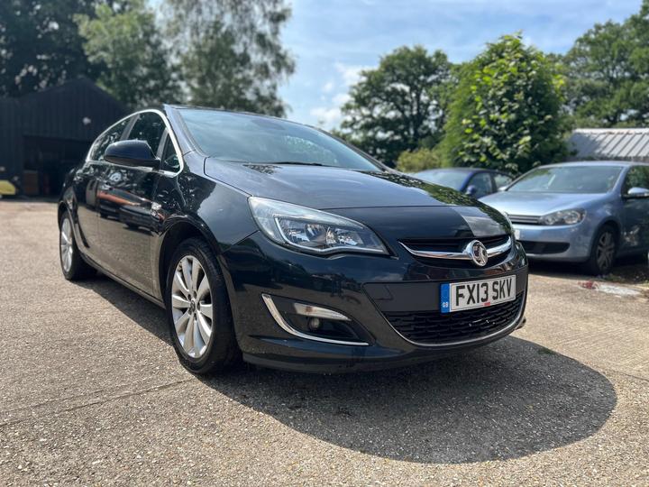 Cheap Vauxhall Astra - 1.6 16v Elite Euro 5 5dr - PART EXCHANGE CLEARANCE for sale in Southampton, Hampshire