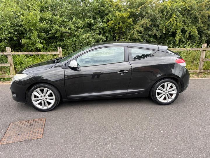 Cheap Renault Megane - 1.6 16V I-Music Euro 5 3dr - ⭐️NEW MOT- GREAT SPEC for sale in Luton, Bedfordshire