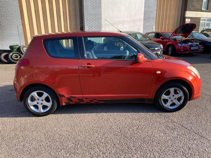 Suzuki Swift - 1.3 GL 3dr - Image 8
