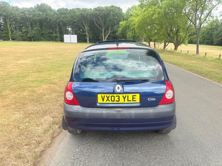 Renault Clio - 1.2 16v Expression 5dr - Low mileage 18000. 1.2 5drs - Image 11