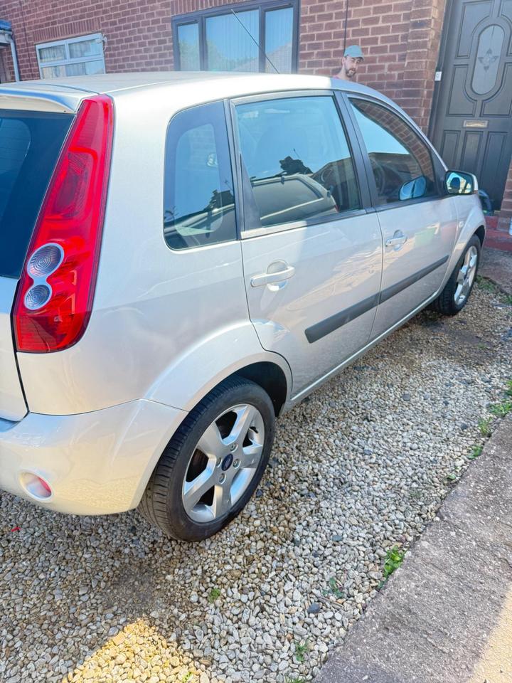 Ford Fiesta - 1.25 Freedom 5dr - Image 6
