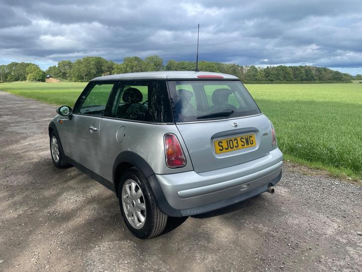 MINI Hatch - 1.6 One CVT Euro 3 3dr - Automatic! - Image 9