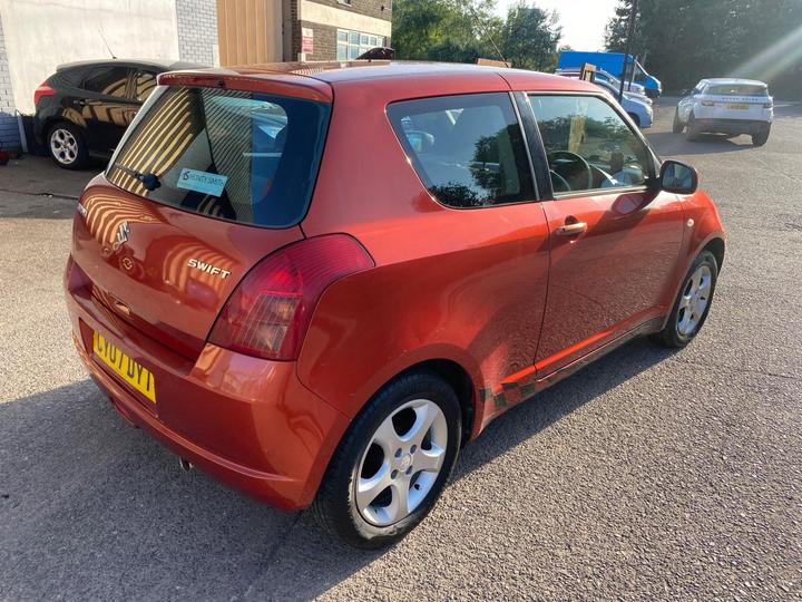 Suzuki Swift - 1.3 GL 3dr - Image 6