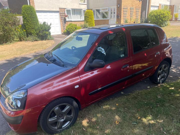 Renault Clio - 1.4 16v Expression 5dr - Image 2