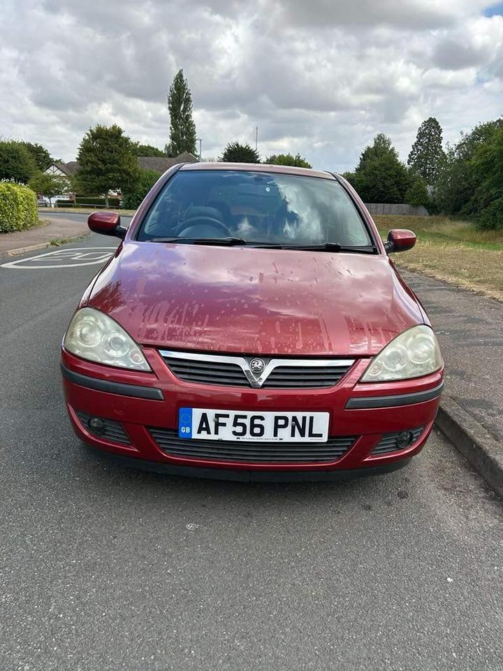 Vauxhall Corsa - 1.3 CDTi 16v SXi+ 3dr - Reliable engine, cheap to run - Image 3