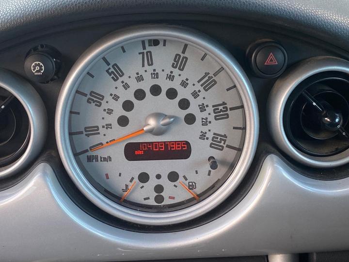 MINI Hatch - 1.6 Cooper Euro 3 3dr - Image 28