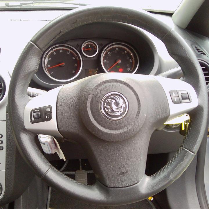 Vauxhall Corsa - 1.4i 16v SXi 5dr - Image 16