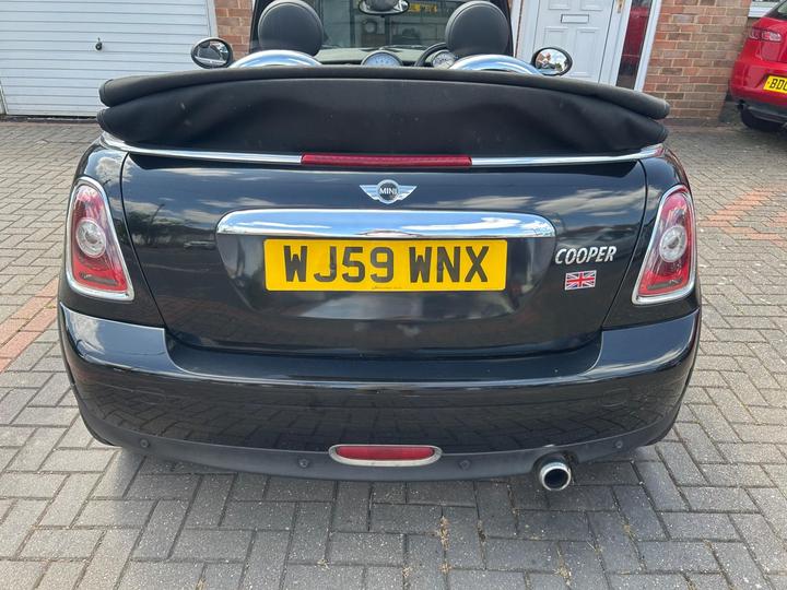 MINI Convertible - 1.6 Cooper Euro 4 2dr - get ready for the summer - Image 11