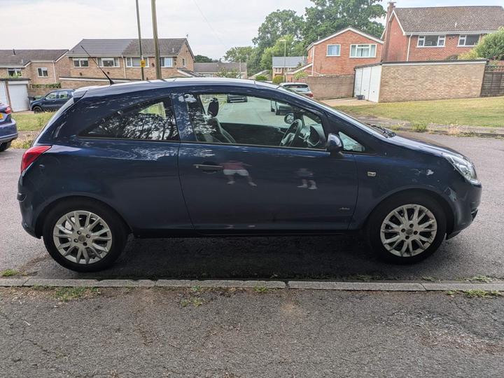 Vauxhall Corsa - 1.2i 16v Active Plus 3dr - Image 3