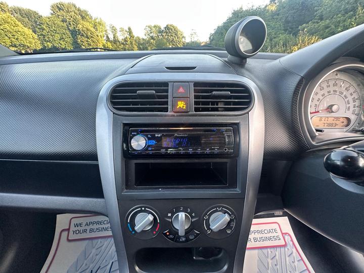 Vauxhall Agila - 1.2 16V Design Euro 5 5dr - FRESH MOT, FRESH SERVICE - Image 27