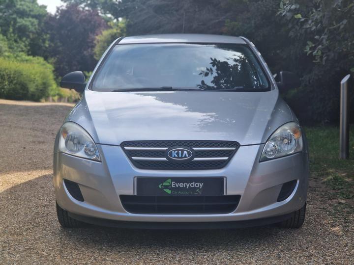Cheap Kia Ceed - 1.4 S 5dr - New in stock and ready to go for sale in Enfield, Greater London