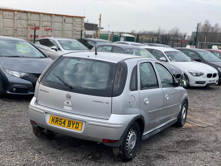 Vauxhall Corsa - 1.4i 16v Design 5dr (a/c) - Automatic+low insurance - Image 11
