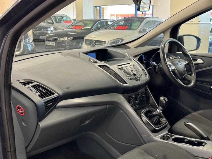 Ford Grand C-Max - 1.6 TDCi Zetec Euro 5 5dr - DRIVES A1 - Image 5