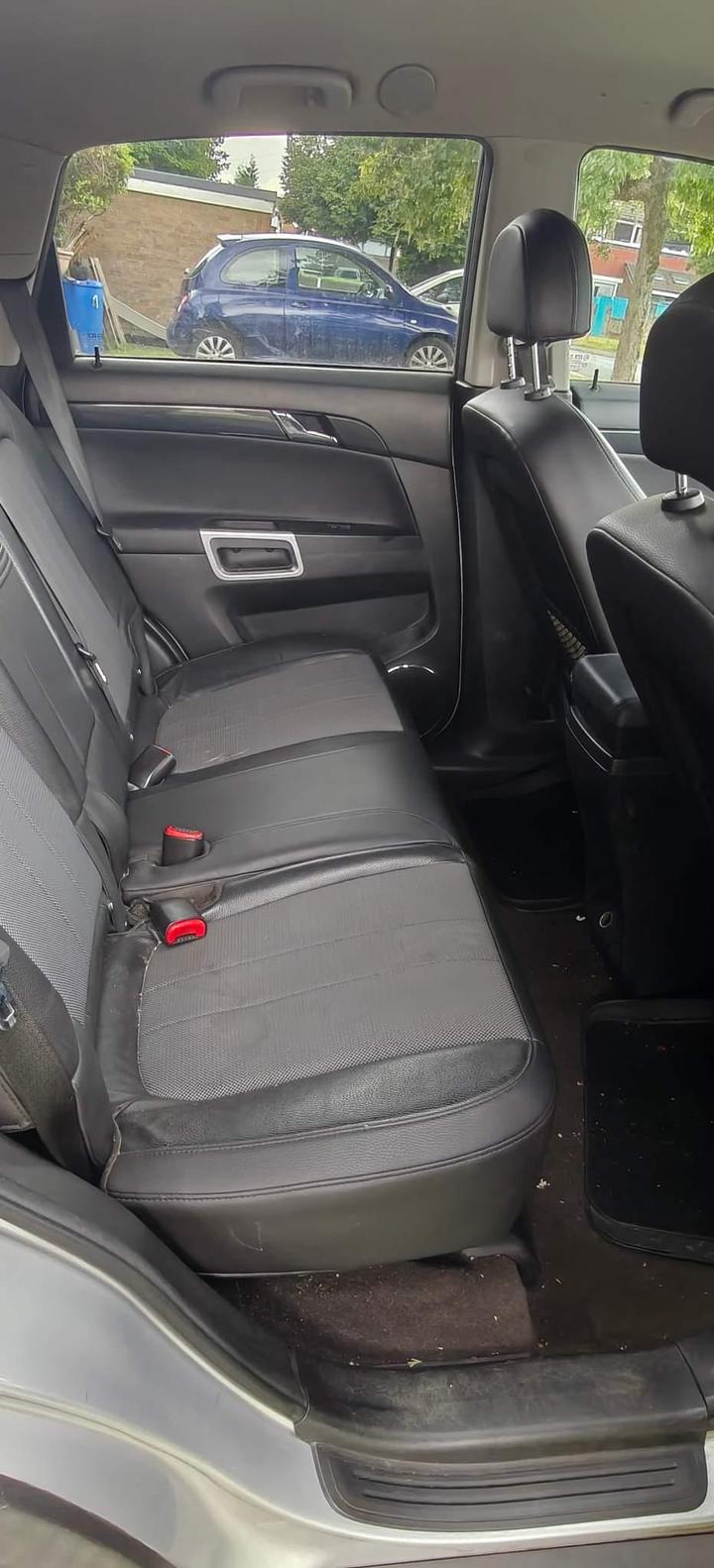 Vauxhall Antara - 2.2 CDTi Exclusiv 2WD Euro 5 5dr - Image 18