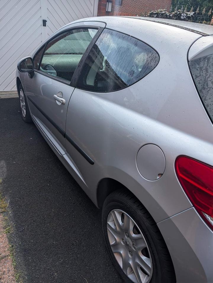 Peugeot 207 - 1.4 VTi S Euro 4 3dr (A/C) - MOT until May 2026, low miles - Image 5