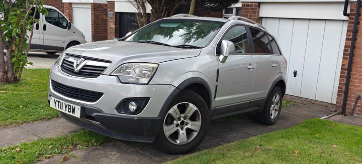 Cheap Vauxhall Antara - 2.2 CDTi Exclusiv 2WD Euro 5 5dr for sale in Bolton, Greater Manchester