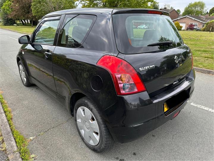 Suzuki Swift - 1.3 SZ2 3dr - 11 months MOT 2 KEYS ULEZ FREE - Image 9