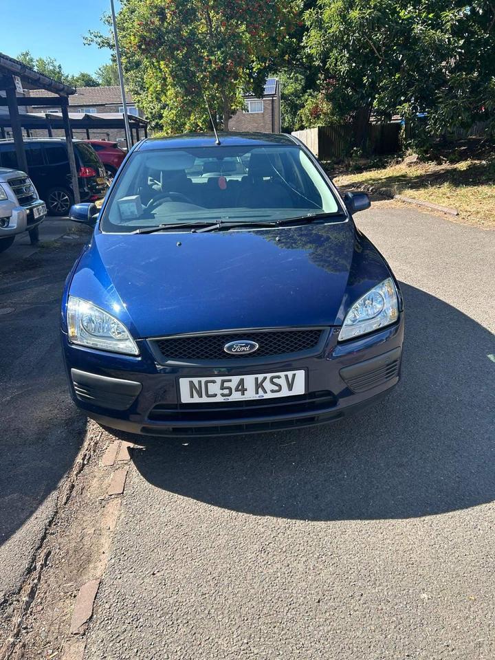 Ford Focus - 1.6 LX 5dr - cheap run around - Image 3
