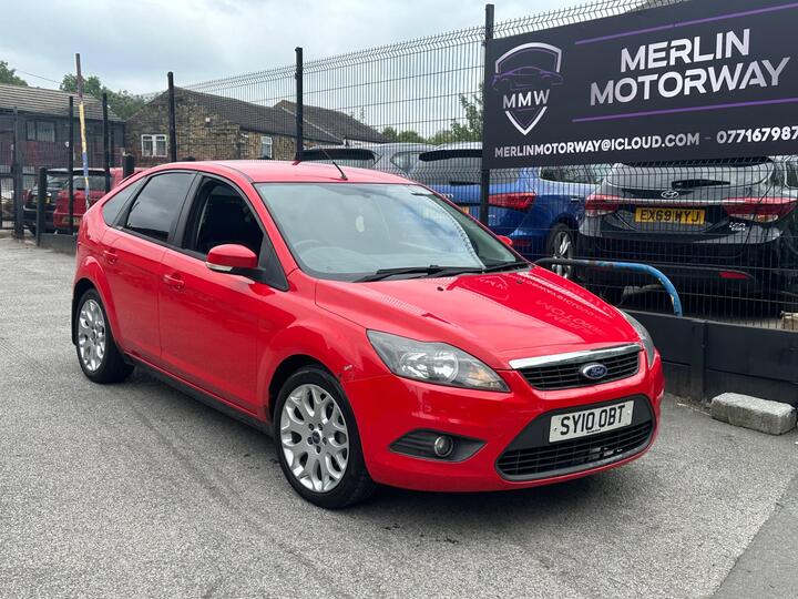 Cheap Ford Focus - 1.6 Zetec 5dr - PX TO CLEAR - LONG MOT for sale in Ossett, West Yorkshire