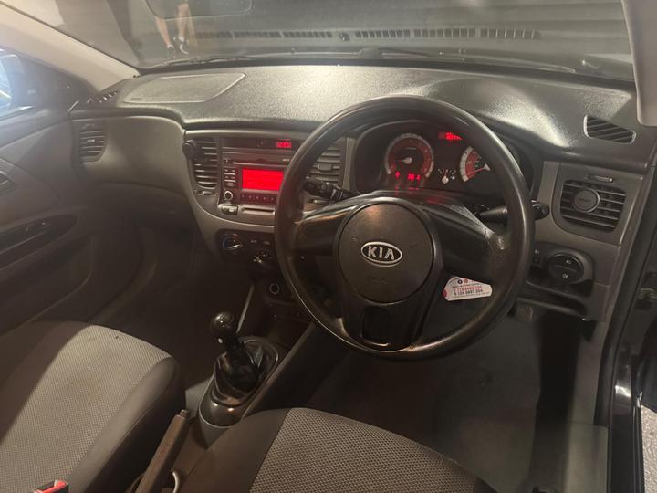Kia Rio - 1.4 Domino 5dr - ULEZ + PART EX GOLD. - Image 10