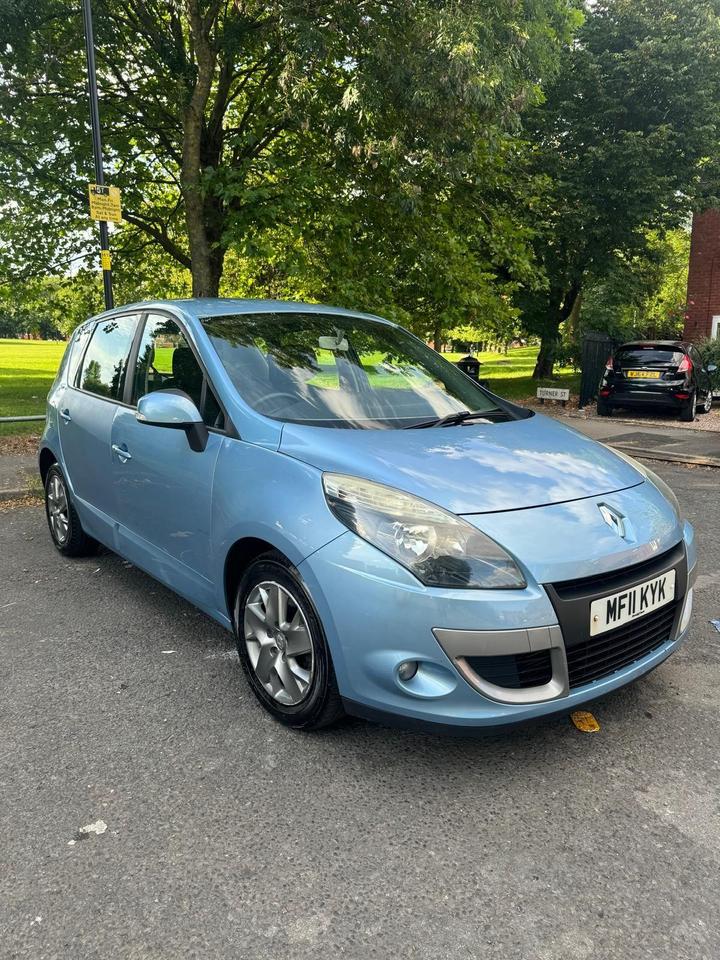 Cheap Renault Scenic - 1.5 dCi Expression Euro 5 5dr - 3/6 months warranty available for sale in High Wycombe, Buckinghamshire