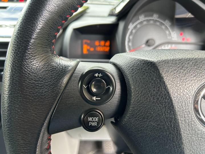 Toyota iQ - 1.0 VVT-i 2 Euro 5 3dr - 2 KEYS SERVICE HISTORY - Image 78