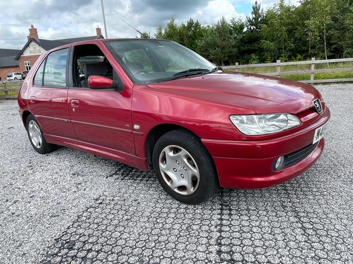 Cheap Peugeot 306 - 1.4 LX 5dr (sunroof) - Low Mileage With MOT for sale in Stockport, Greater Manchester