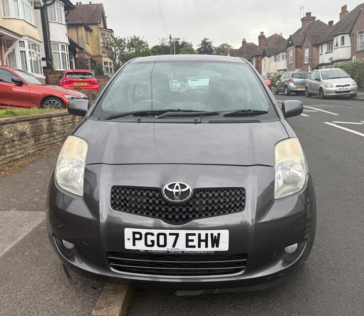 Cheap Toyota Yaris - 1.3 VVT-i TR 3dr - FSH| Lovely runner| Cheap for sale in Birmingham, West Midlands