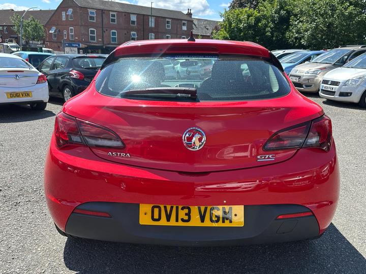 Vauxhall Astra GTC - 1.7 CDTi ecoFLEX 109g Sport Euro 5 (s/s) 3dr - TAKEN IN PART EX - Image 4