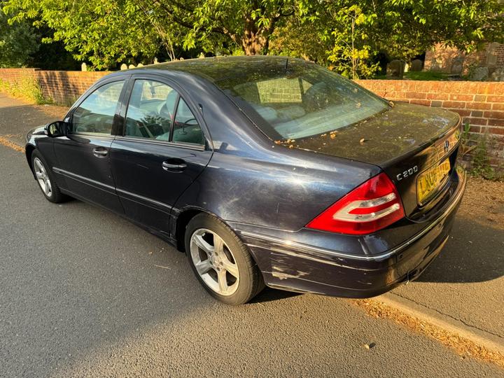 Mercedes-Benz C Class - 1.8 C200 Kompressor Avantgarde SE 4dr - Image 2