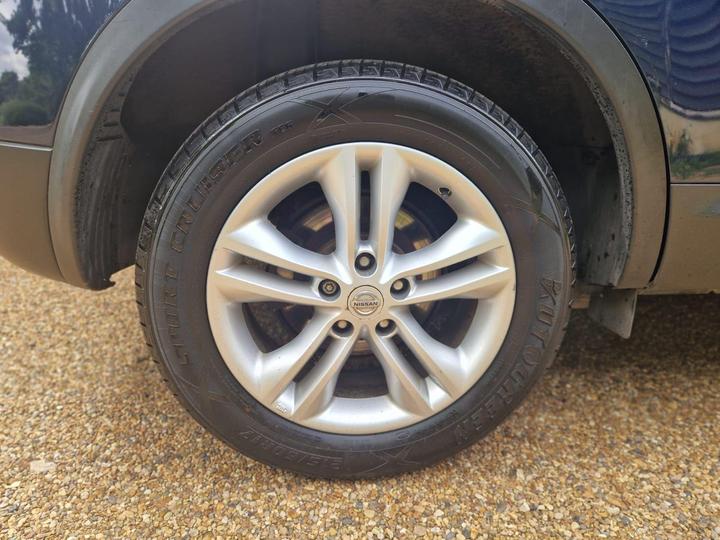 Nissan Qashqai - 1.5 dCi n-tec 2WD Euro 4 5dr - New in stock and ready to go - Image 13