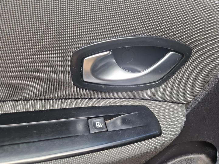Renault Grand Scenic - 1.5 dCi Expression Euro 5 5dr - New in stock and ready to go - Image 39