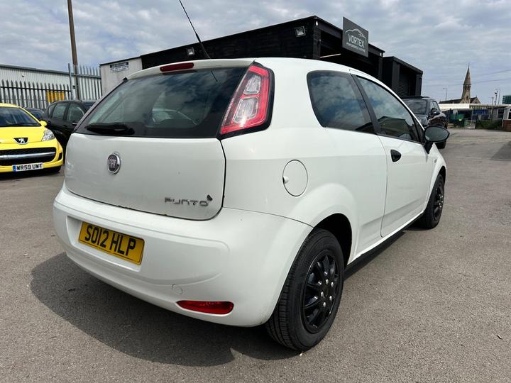 Fiat Punto - 1.2 Pop Manual Euro 5 3dr - HPI | Long MOT |Low Ins. Group - Image 8