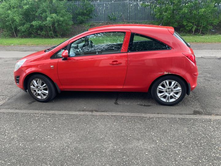 Vauxhall Corsa - 1.0 ecoFLEX 12V Energy Euro 5 3dr - 35 pound road tax - Image 5