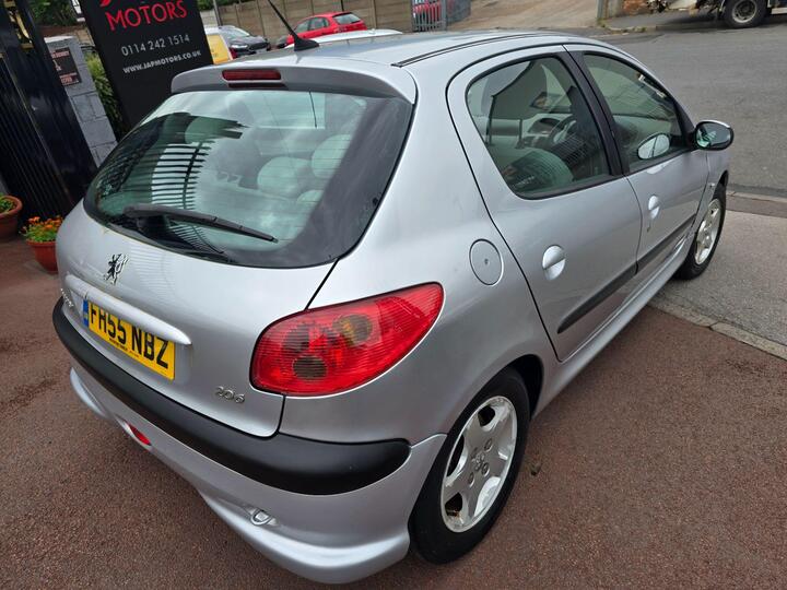Peugeot 206 - 1.6 5dr (a/c) - PART SRVICE HISTORY 2 KEYS - Image 13