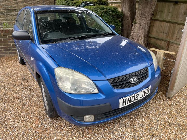 Cheap Kia Rio - 1.5 CRDi LS Red 5dr - Just arrived! Awaiting prep! for sale in Uckfield, East Sussex