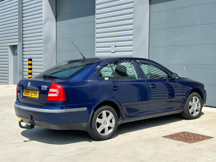 Skoda Octavia - 2.0 TDI Elegance Euro 4 5dr - 1 OWNER+FULL HISTORY+2 KEYS - Image 12