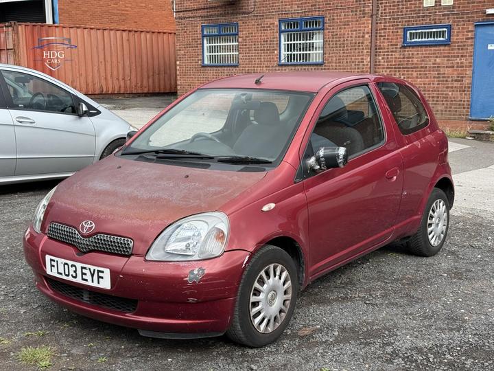 Toyota Yaris - 1.0 VVT-i Colour Collection 3dr - Image 3