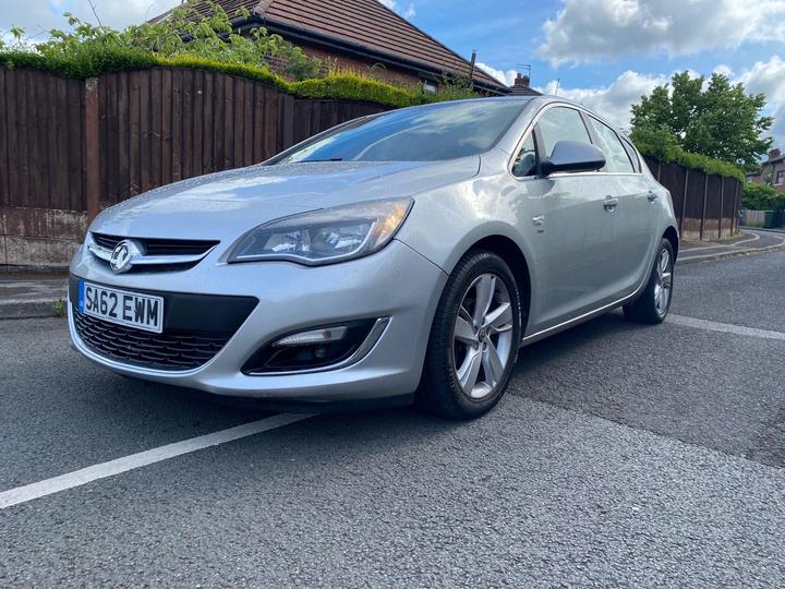 Cheap Vauxhall Astra - 1.6 16v SRi Euro 5 5dr for sale in Hyde, Greater Manchester